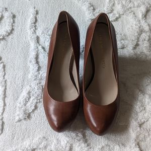 LAST CHANCE!!   Franco Sarto tan leather pumps, size 7